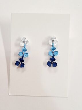 Blue Gradient Floral Drop Stud Earrings - White to Navy